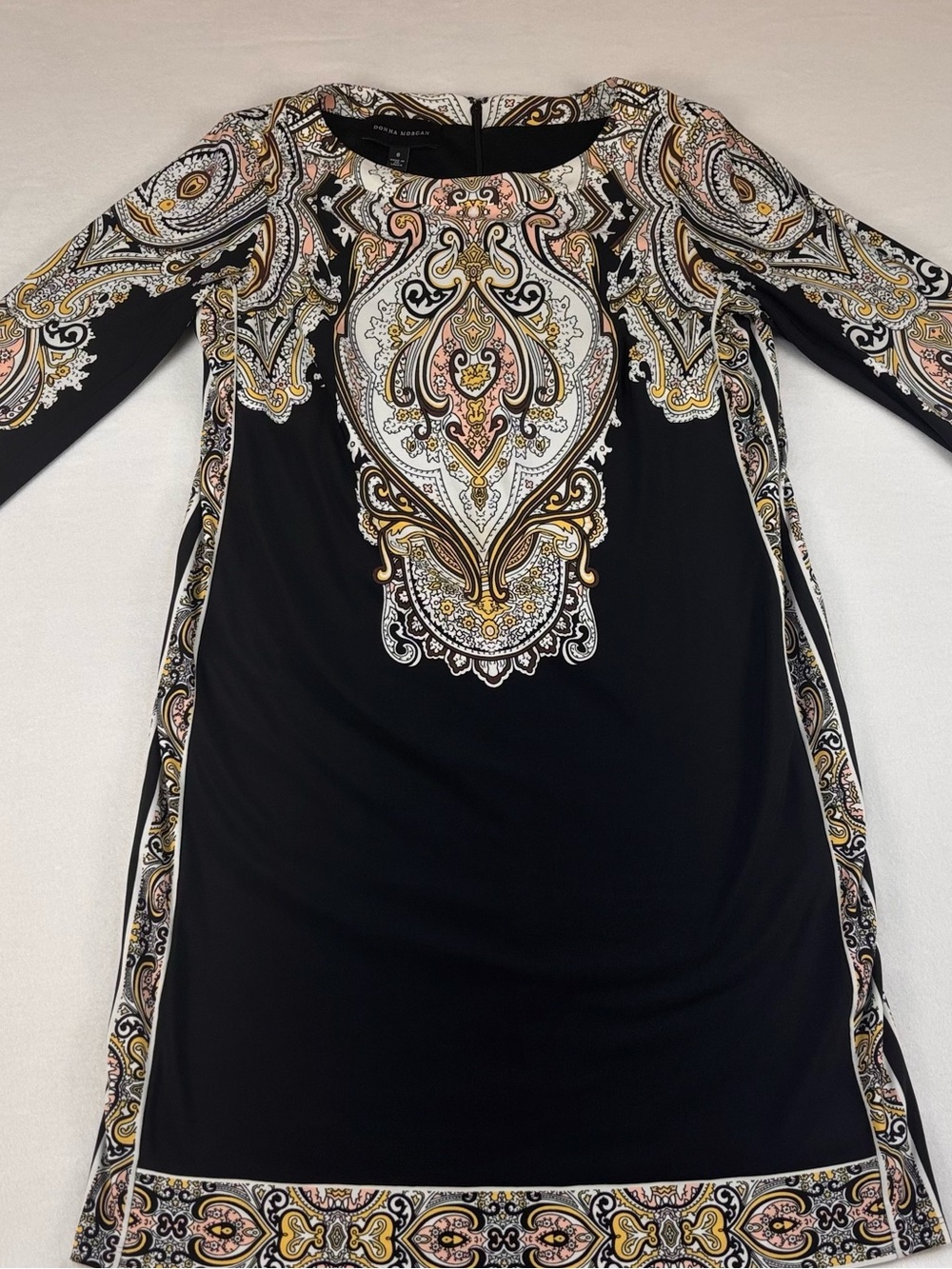 Donna Morgan size 8 Black Paisley-Accent Long Sleeve Dress